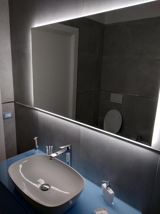 Blue Sky Garda - Zaffiro Apartment Malcesine Exterior photo
